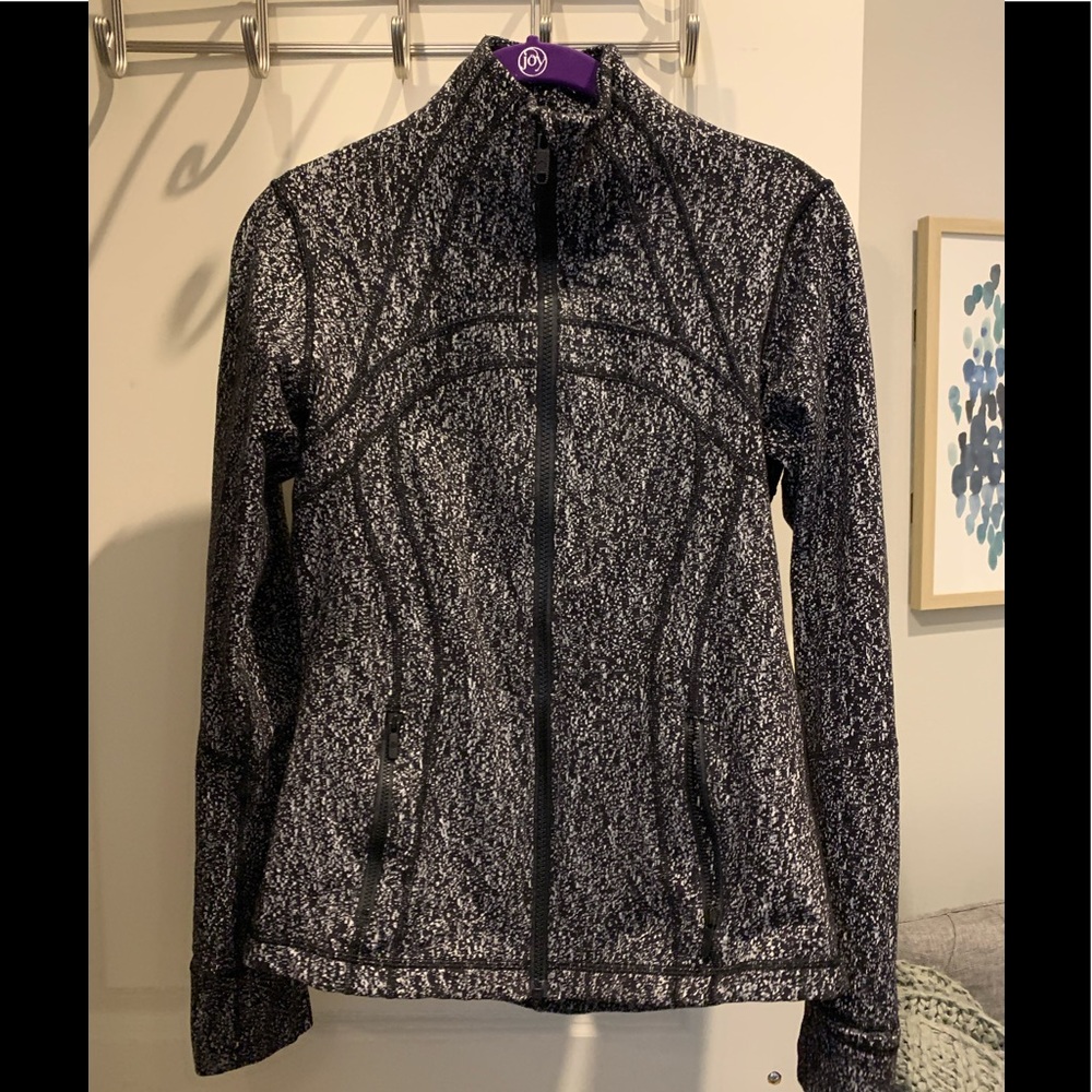 Lululemon black and white Define Jacket